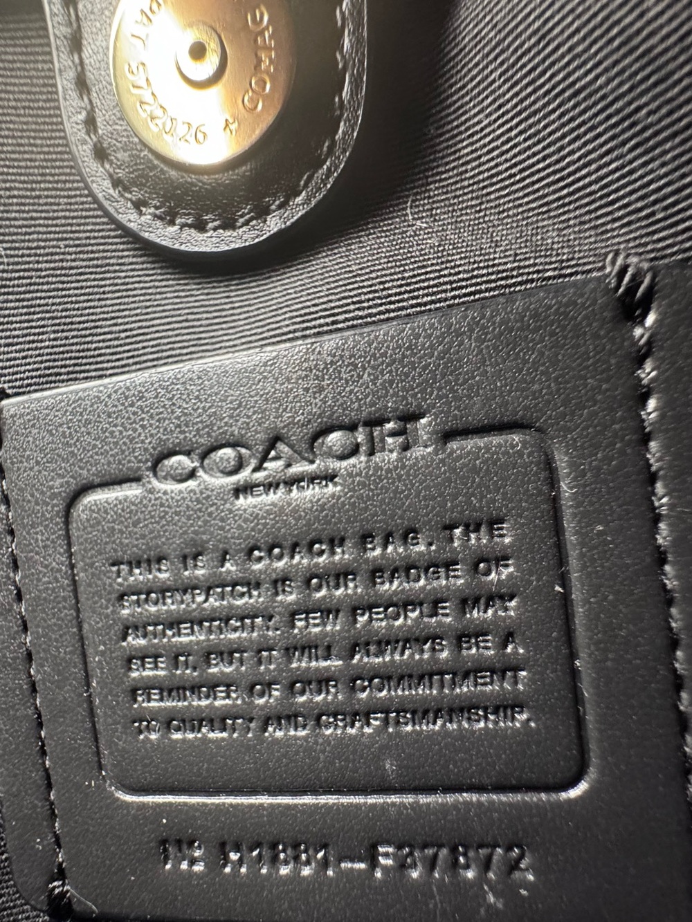 ❌❌❌SOLD Coach Mini Sage Carryall with Chevron Quilting in Black Multi F37872 EUC - Picture 4 of 17